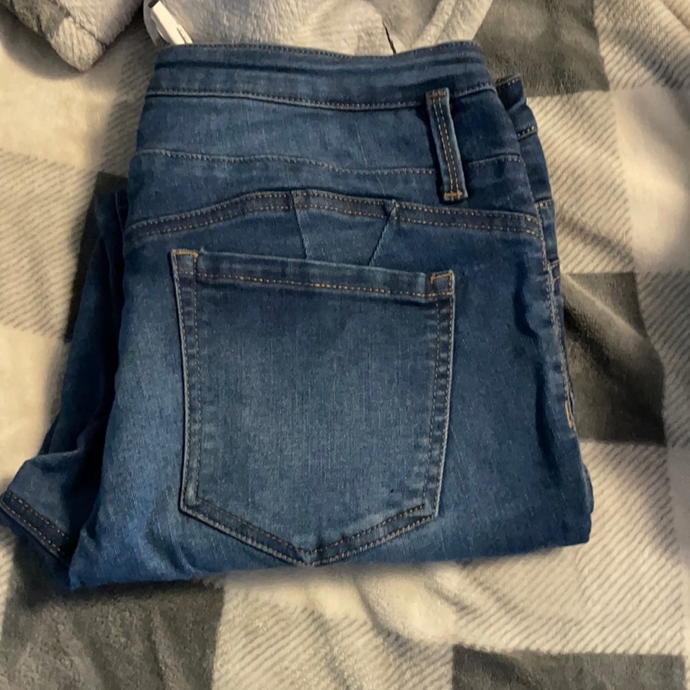 Women’s skinny jeans